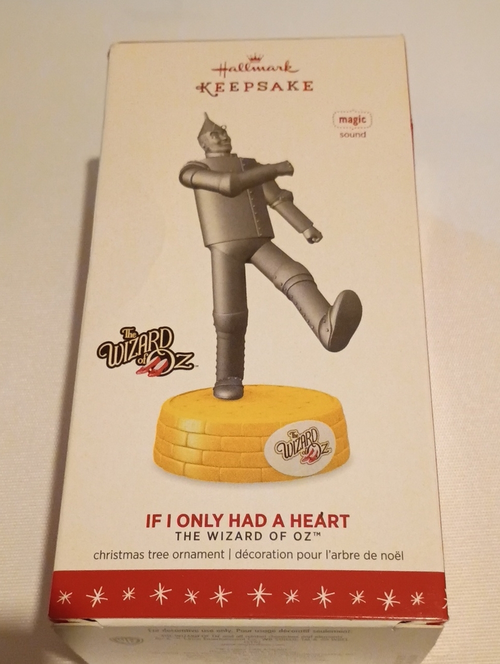 Hallmark Keepsake 2016 Wizard Of OZ Tin Man Ornament with Yellow Base